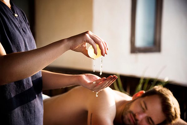 Pizhichil Ayurvedic Oil Massage Pizhichil Ayurvedic Oil Massage